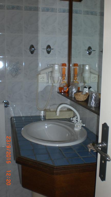 Auberge De L'Atre Quarré-les-Tombes Rum bild
